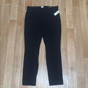 Women’s Gap Signature Skinny Ankle Midrise Black Pants